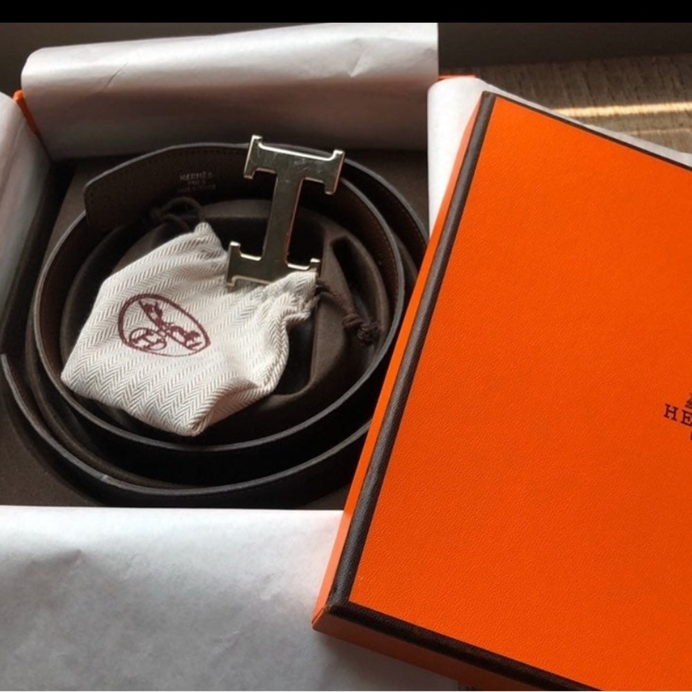 🎉HP🎉Authentic Hermes Constance Belt & Buckle
Reversible black and brown - Picture 2 of 13